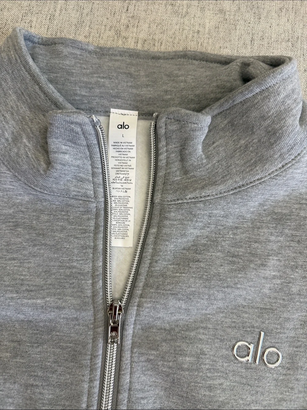 ALO Yoga Men’s Light Grey 1/4-Zip Accolade Pullover Unisex